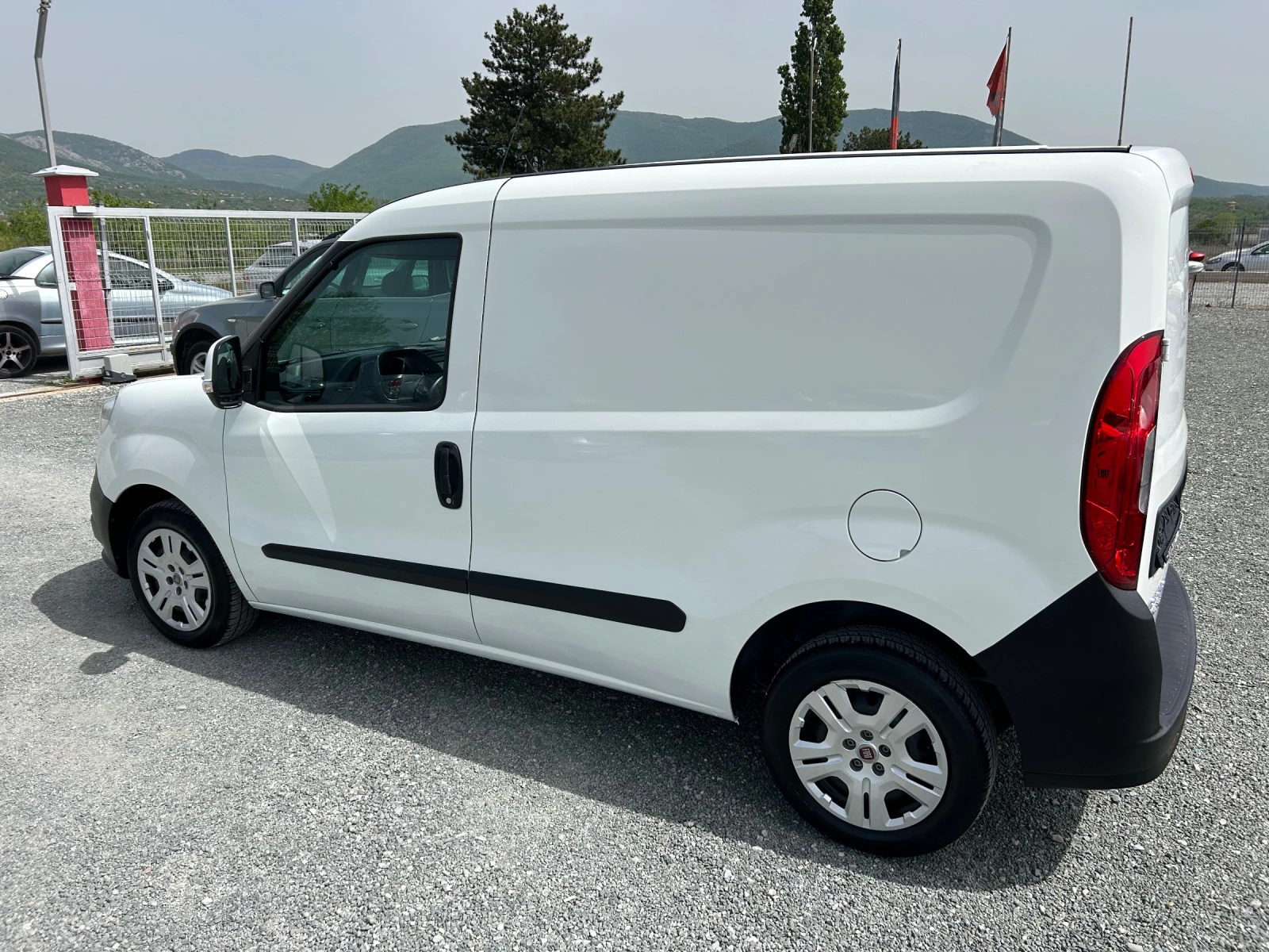 Fiat Doblo (KATO НОВА) - изображение 9