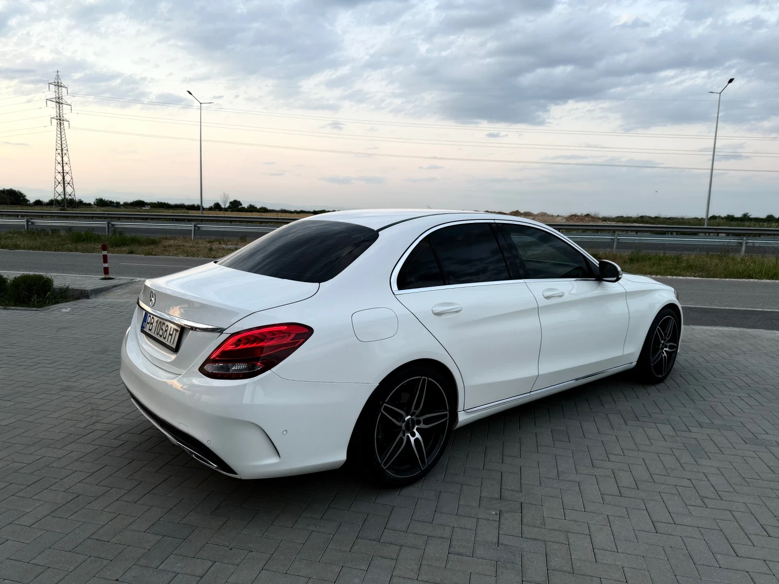 Mercedes-Benz C 200 Реални Километри - изображение 5