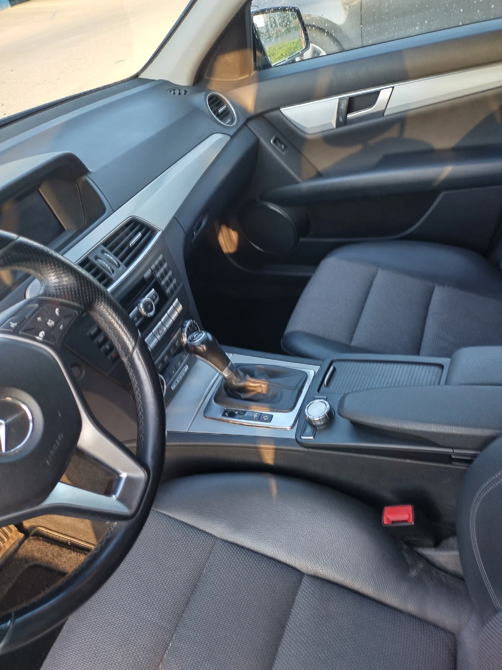 Mercedes-Benz C 250 C250 - изображение 5