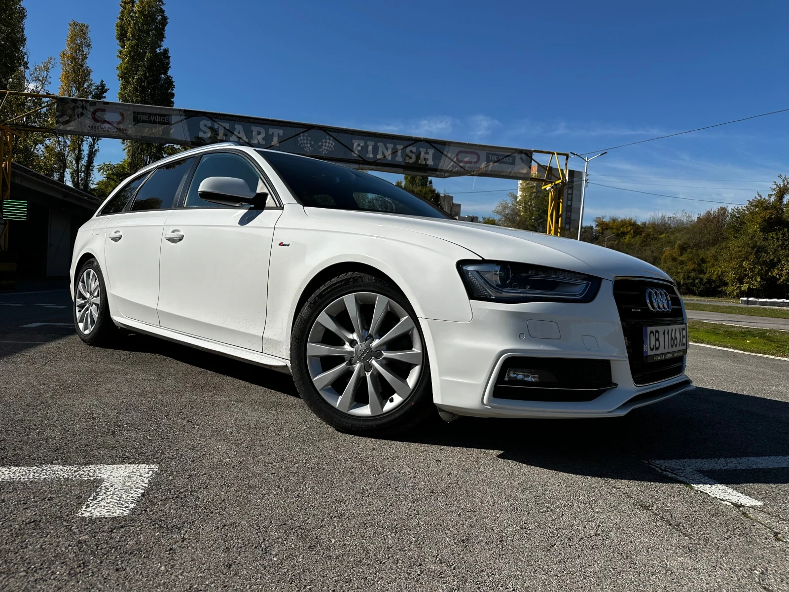 Audi A4 3.0TDI KEYLESS PANORAMA - изображение 2