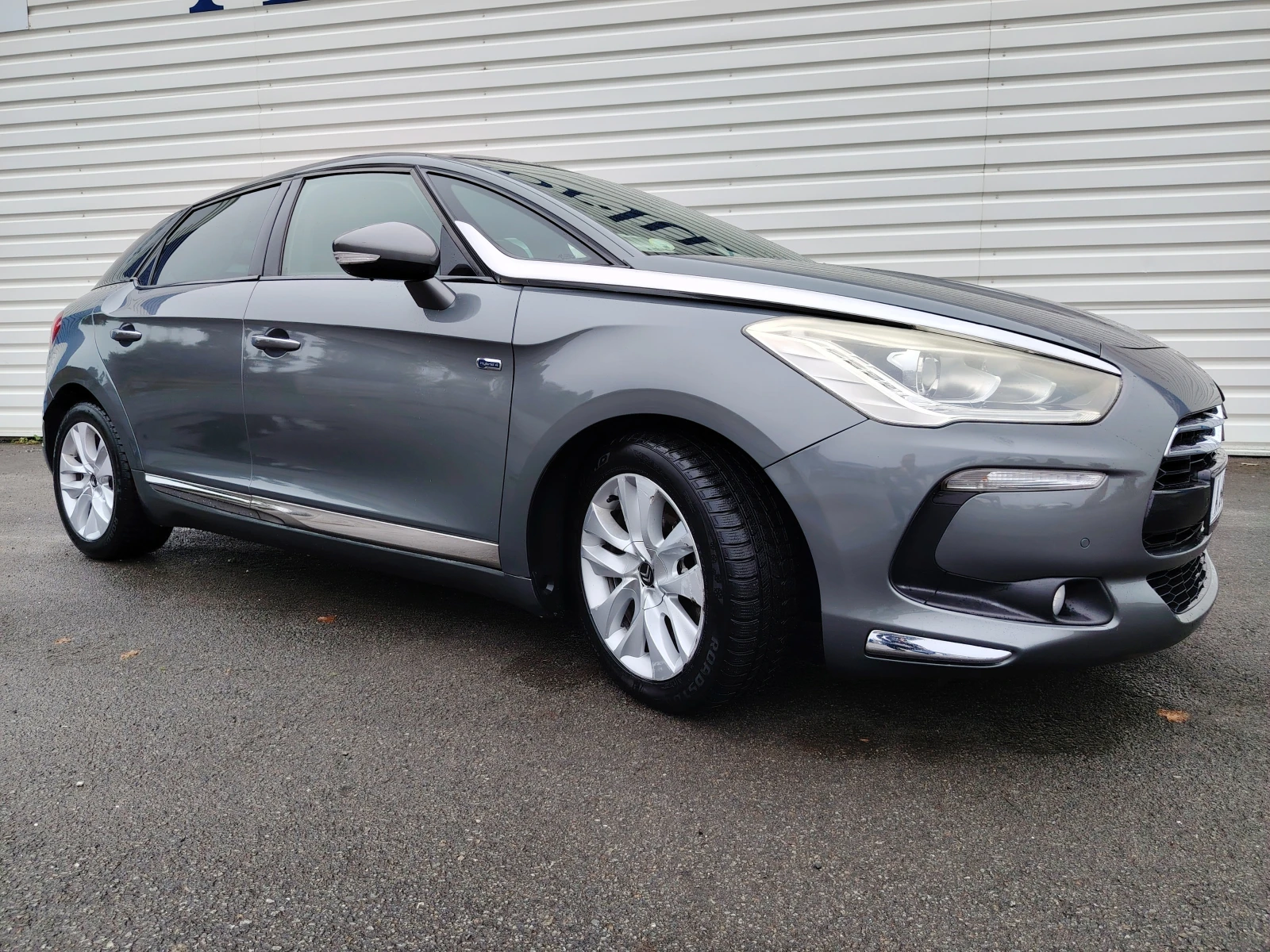 DS DS 5 Citroën DS 5 Hybrid (Diesel-Electric) 4WD - изображение 2