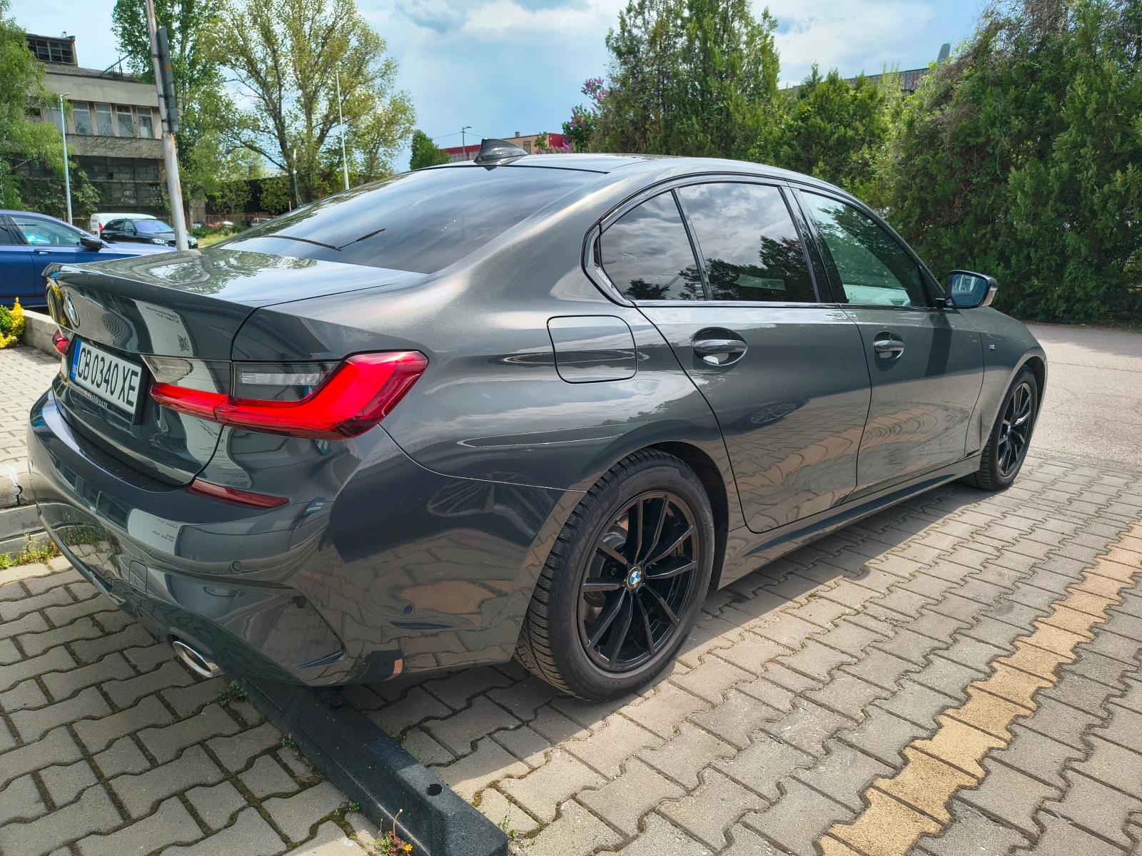 BMW 320 xDrive M-Sport Individual, снимка 3 - Автомобили и джипове - 53587716