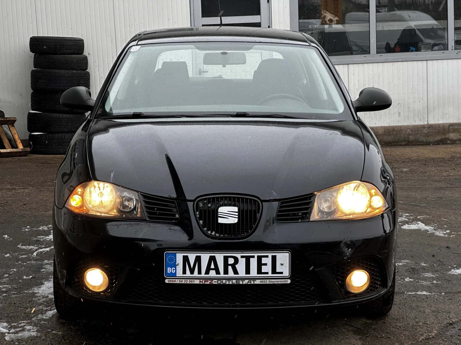 Seat Ibiza 1.4i / КЛИМА - изображение 2
