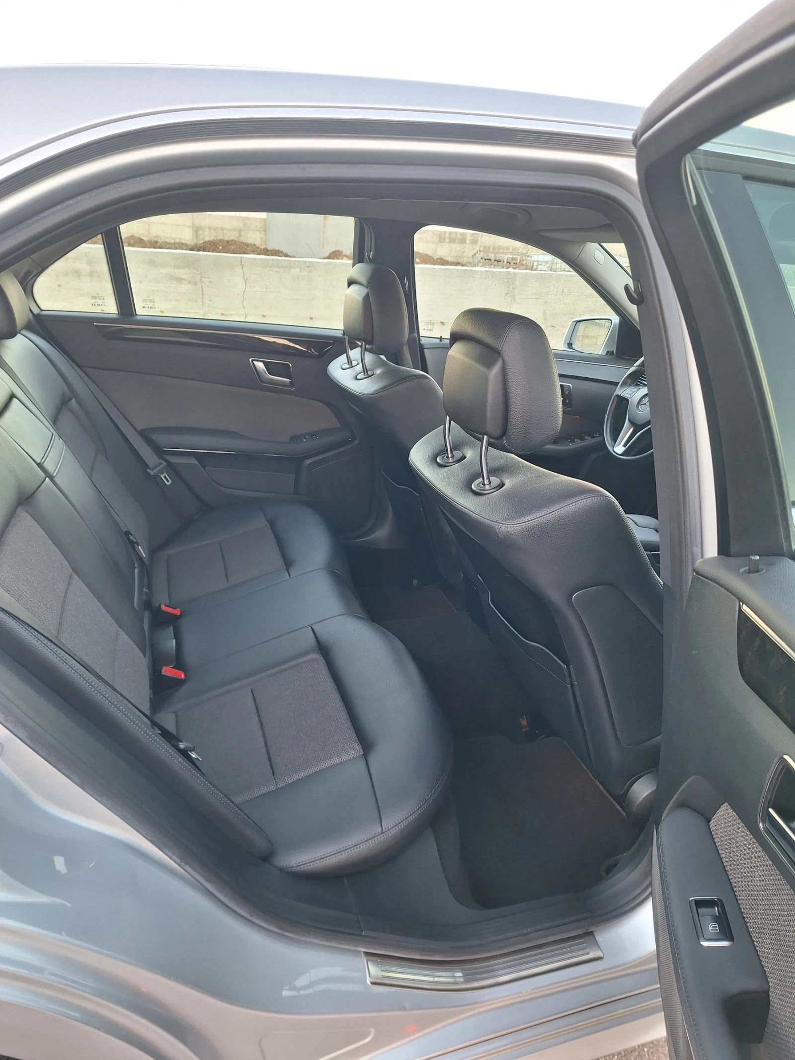 Mercedes-Benz E 220 2.2 CDI Avantgarde 7G  - изображение 9