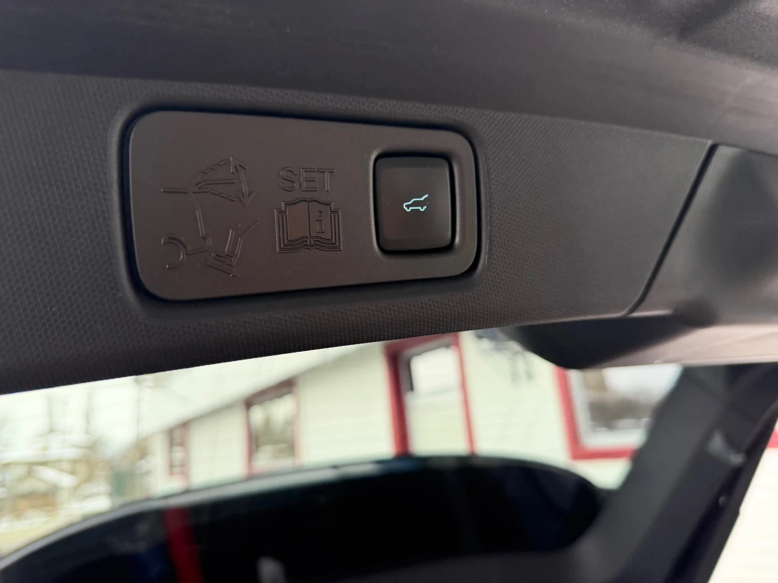 Ford Mustang Mach-E  - изображение 10