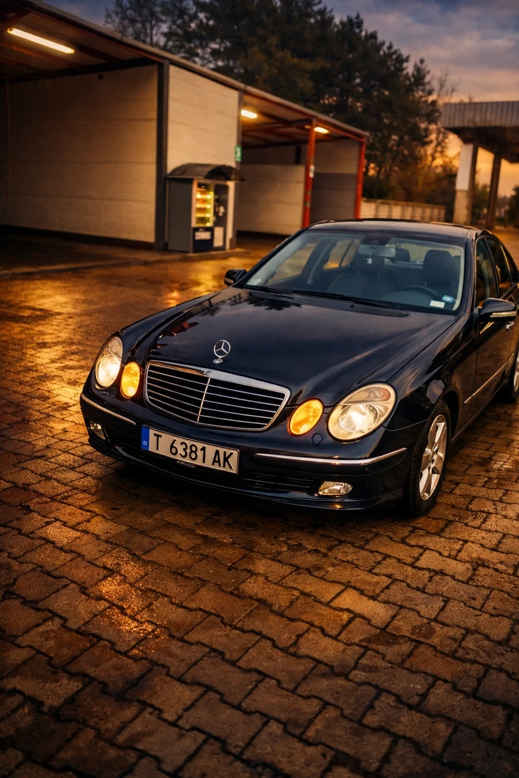 Mercedes-Benz E 270 E 270 CDI  - изображение 2