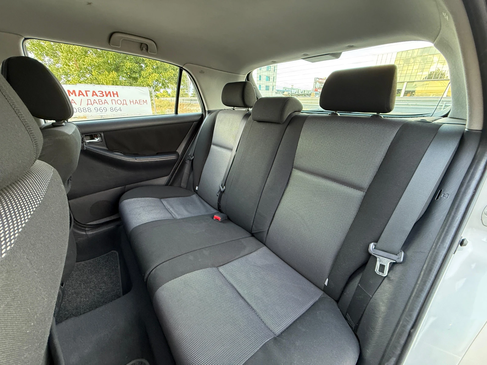 Toyota Corolla 1.4 D4D PARKTRONIC, снимка 12 - Автомобили и джипове - 53841311