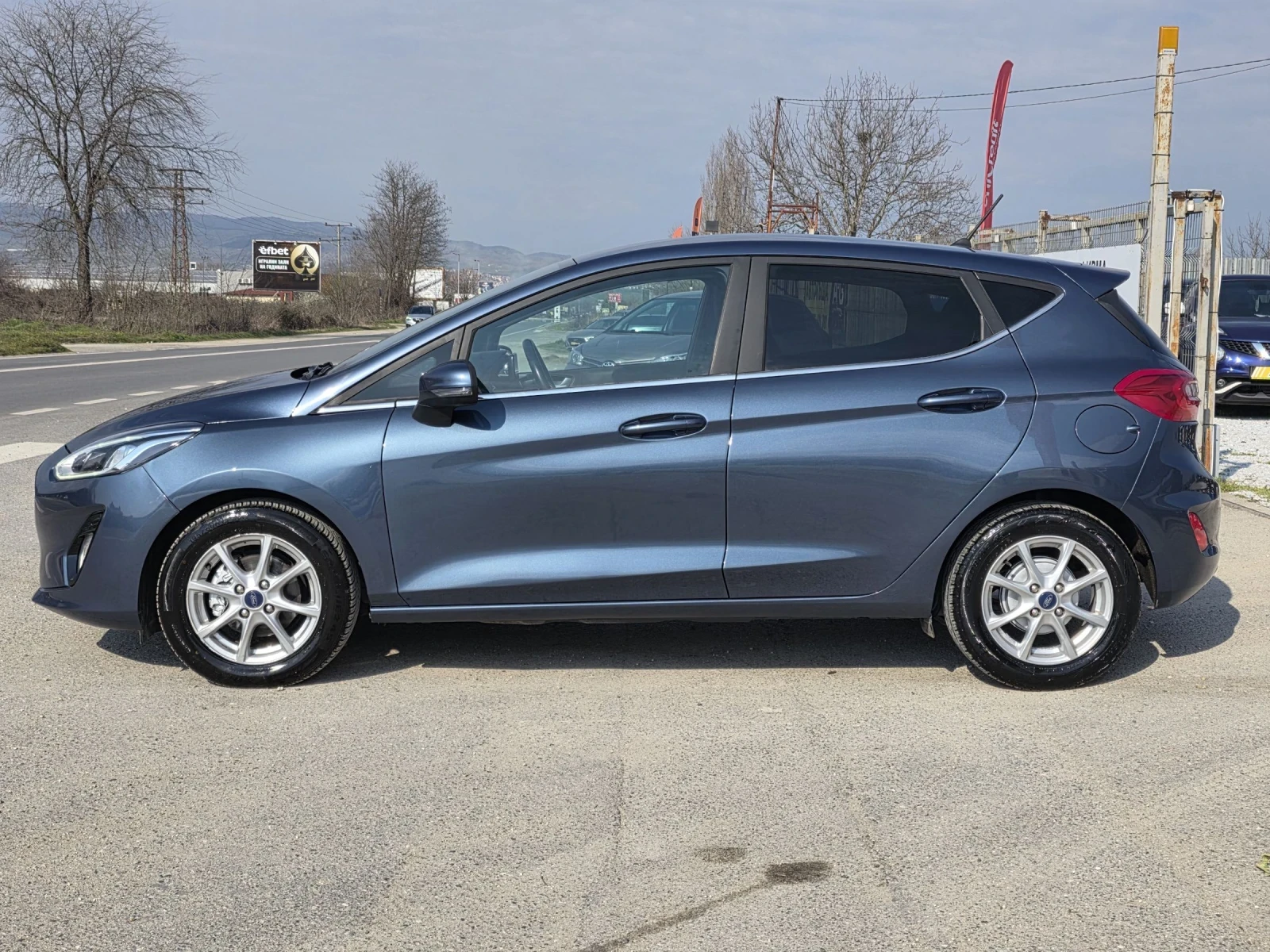 Ford Fiesta SERVICE BOOK FULL LED , снимка 17 - Автомобили и джипове - 53788741