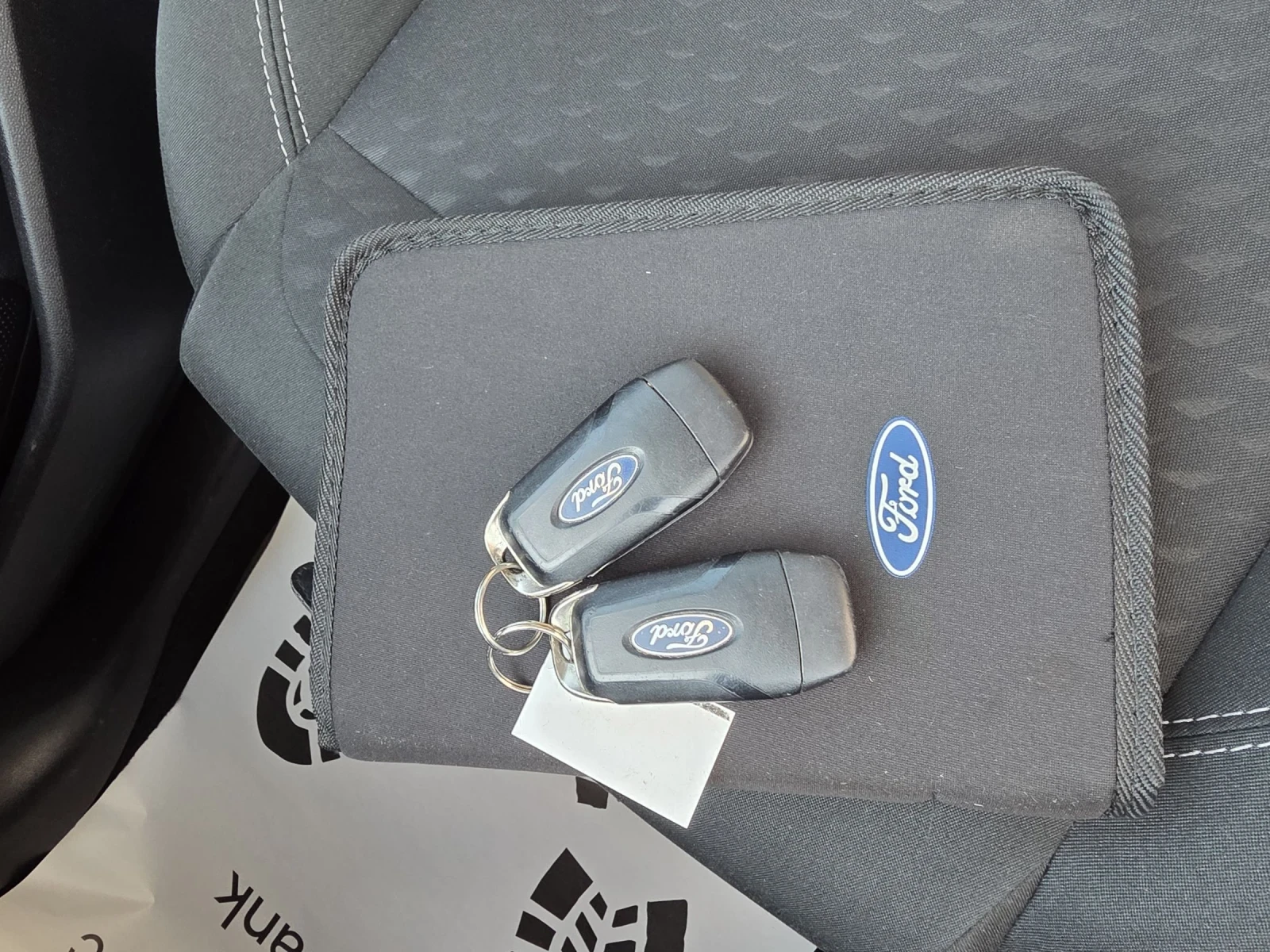 Ford Fiesta SERVICE BOOK FULL LED , снимка 13 - Автомобили и джипове - 53788741