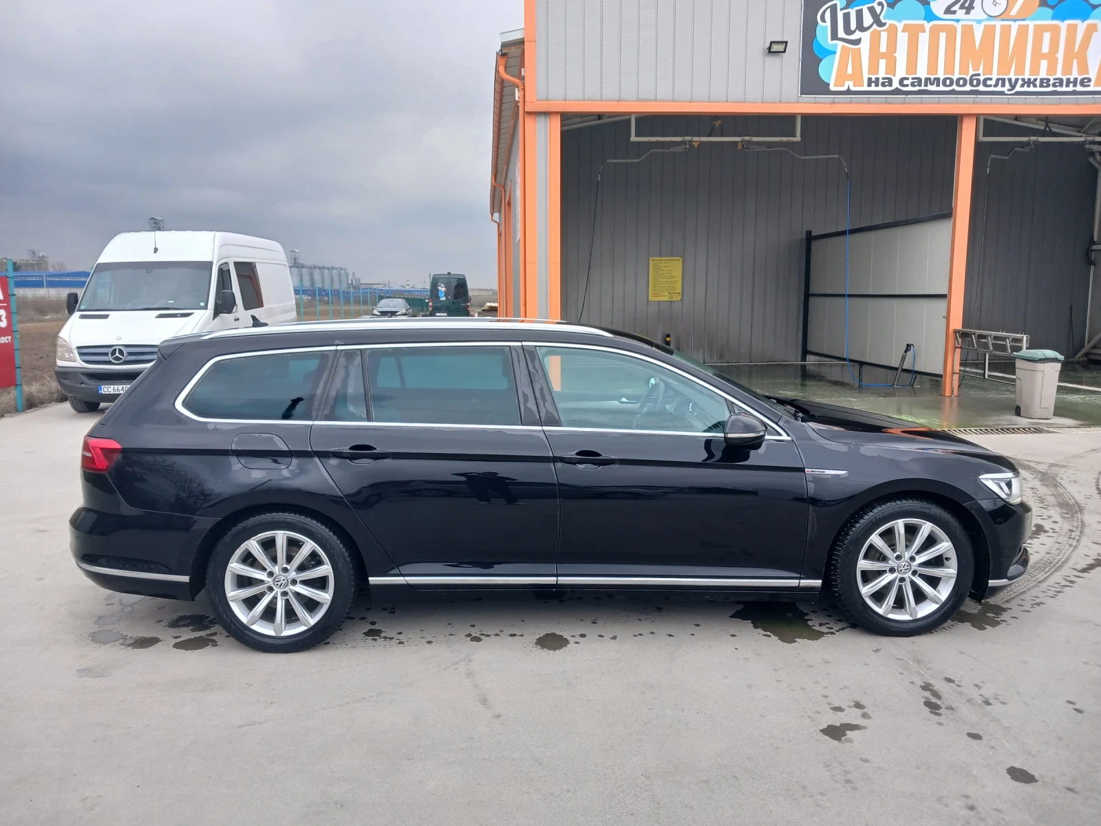 VW Passat HIGHLINE, снимка 9 - Автомобили и джипове - 53911367