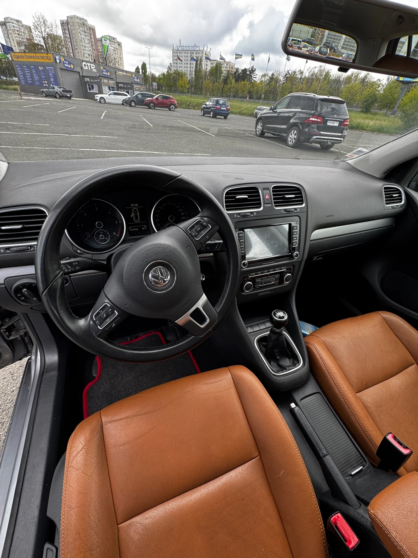 VW Golf Реални километри , нов внос, снимка 7 - Автомобили и джипове - 54447052