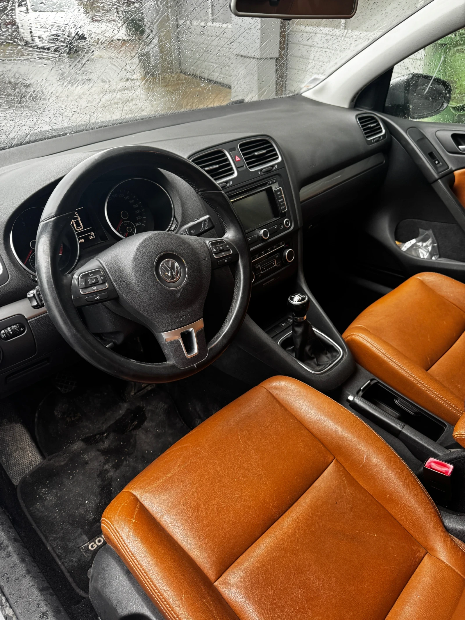 VW Golf Реални километри , нов внос, снимка 3 - Автомобили и джипове - 54360074