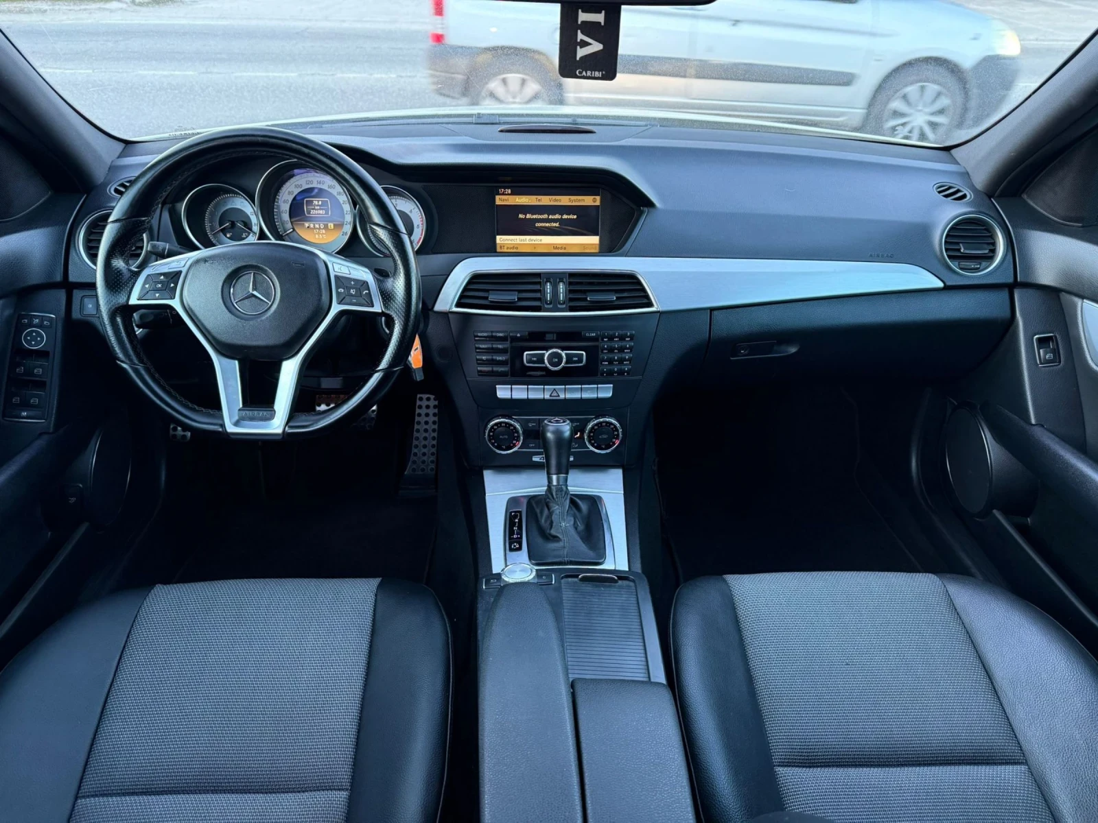 Mercedes-Benz C 250 2.2 CDI 204 k.c. 4 Matic AMG Панорама, снимка 14 - Автомобили и джипове - 54390391