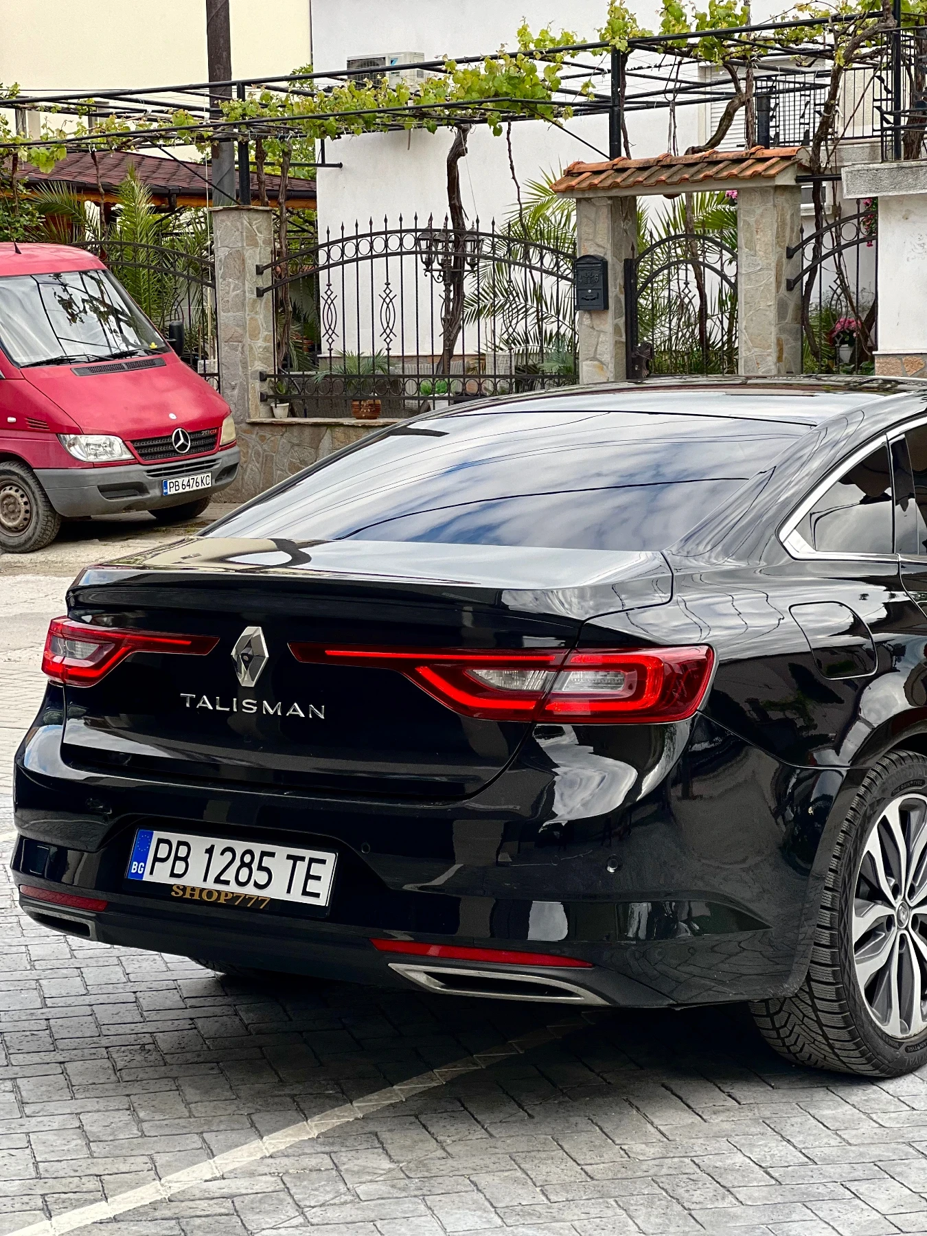 Renault Talisman 1.6 TCe 200кс, снимка 3 - Автомобили и джипове - 54420434