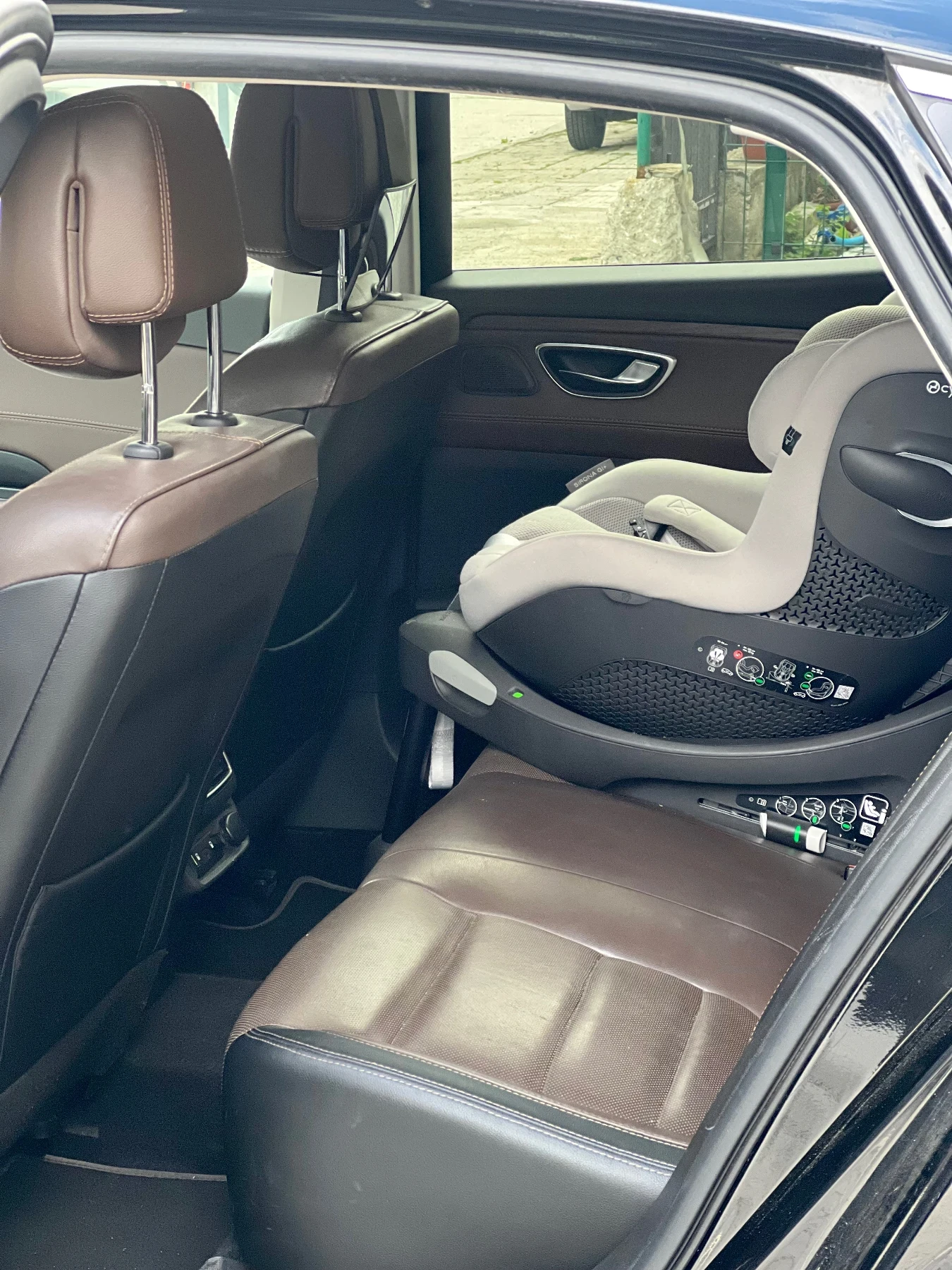 Renault Talisman 1.6 TCe 200кс, снимка 5 - Автомобили и джипове - 54420434