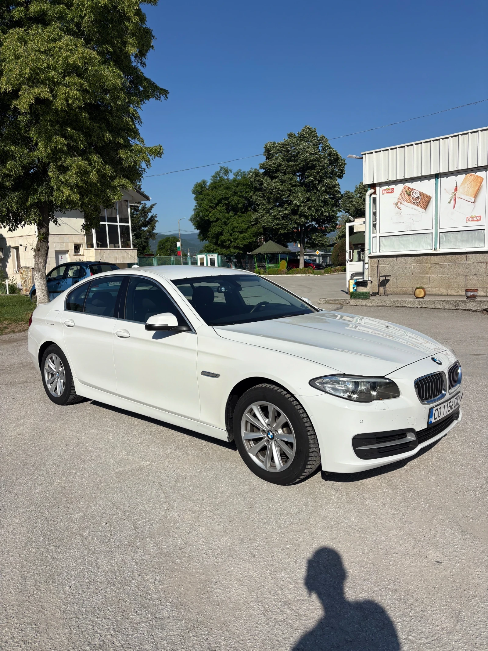 BMW 520, снимка 7 - Автомобили и джипове - 54676532