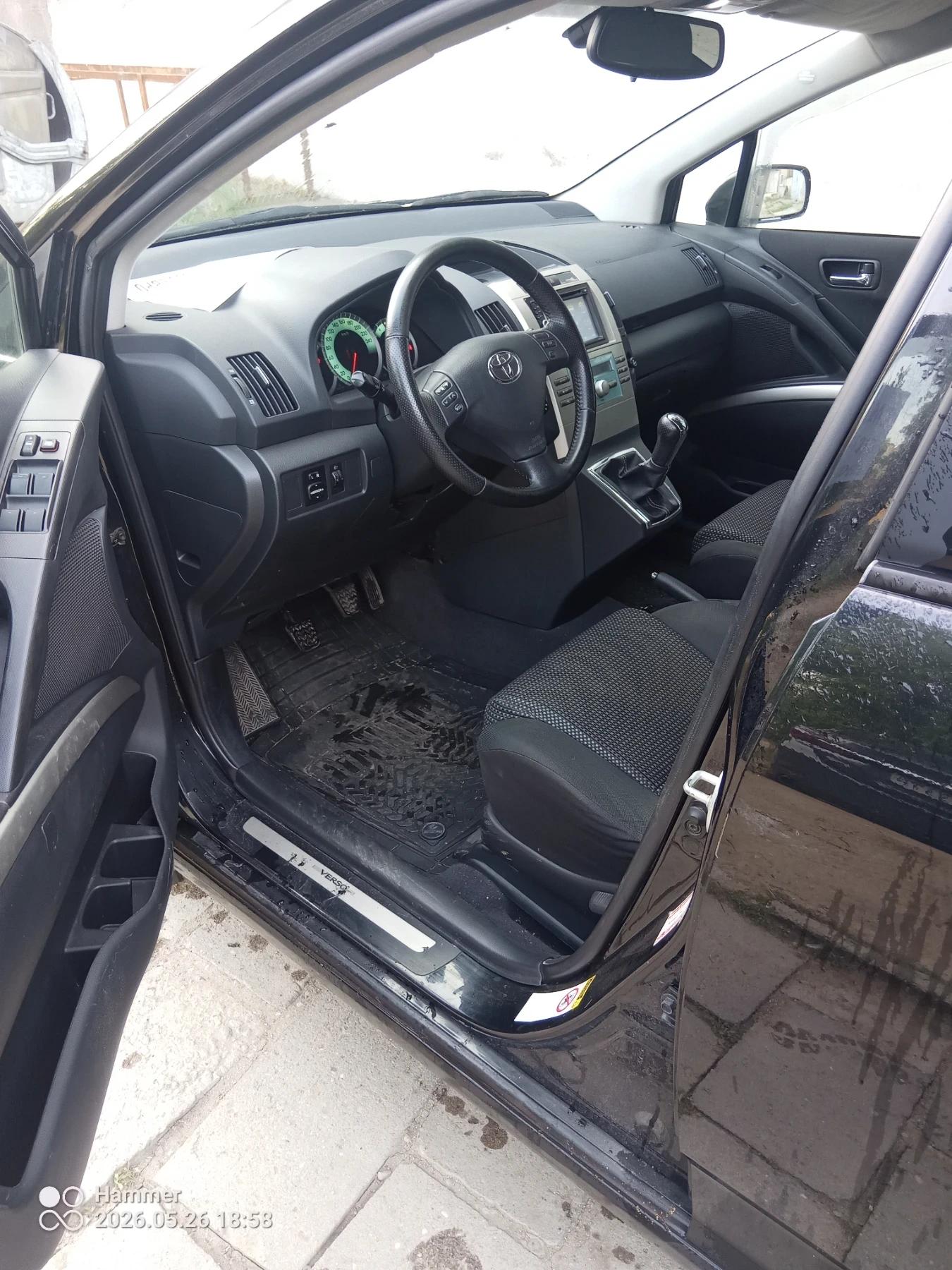 Toyota Corolla verso D4D, снимка 2 - Автомобили и джипове - 54702428