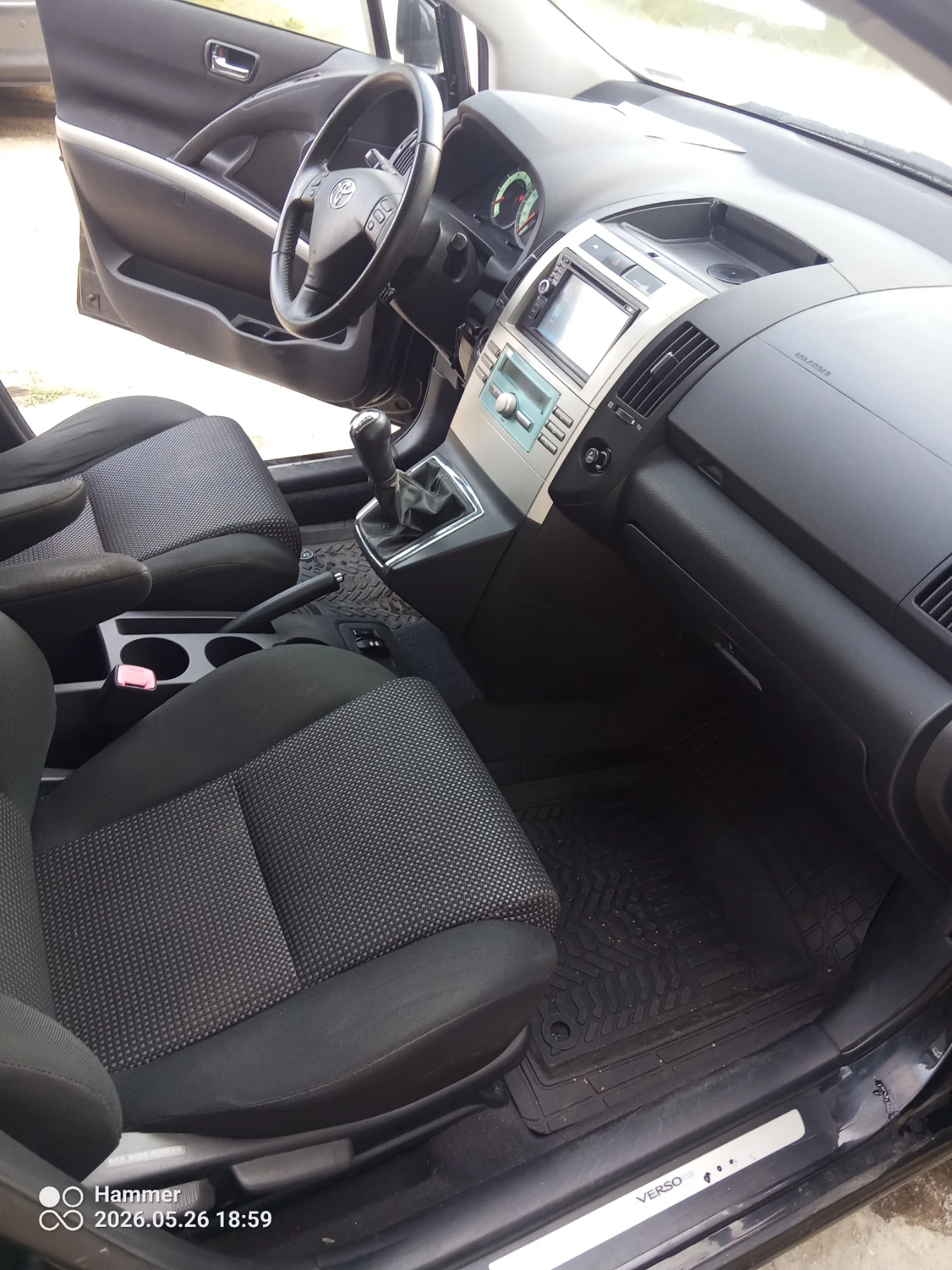 Toyota Corolla verso D4D, снимка 6 - Автомобили и джипове - 54702428