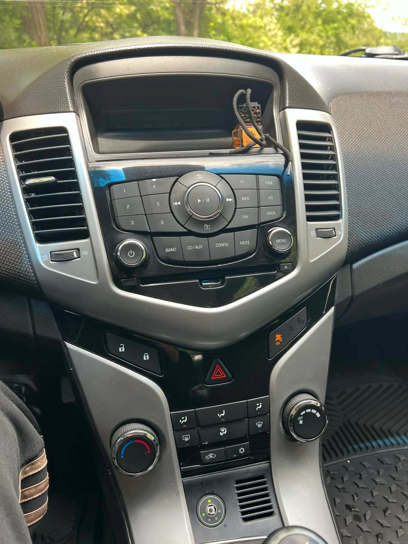 Chevrolet Cruze, снимка 9 - Автомобили и джипове - 55069675