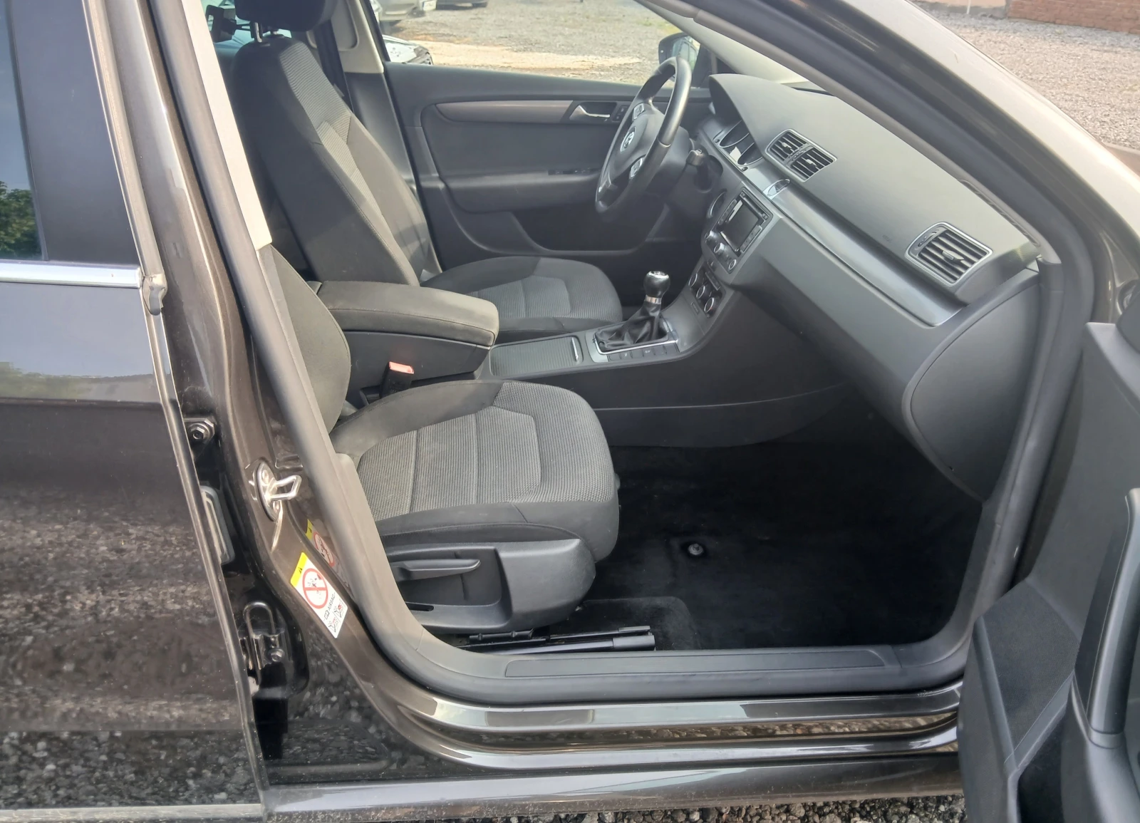 VW Passat 2.0Tdi, снимка 8 - Автомобили и джипове - 55140190