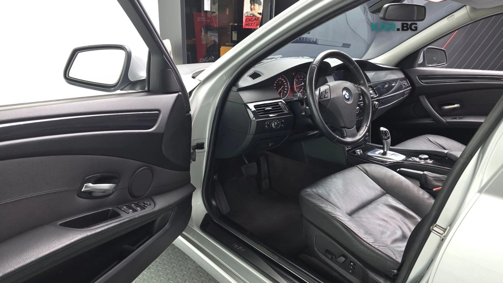 BMW 520 E60* КОЖА* ПОДГРЕВ* НАВИ* ПАНО, снимка 8 - Автомобили и джипове - 55905511