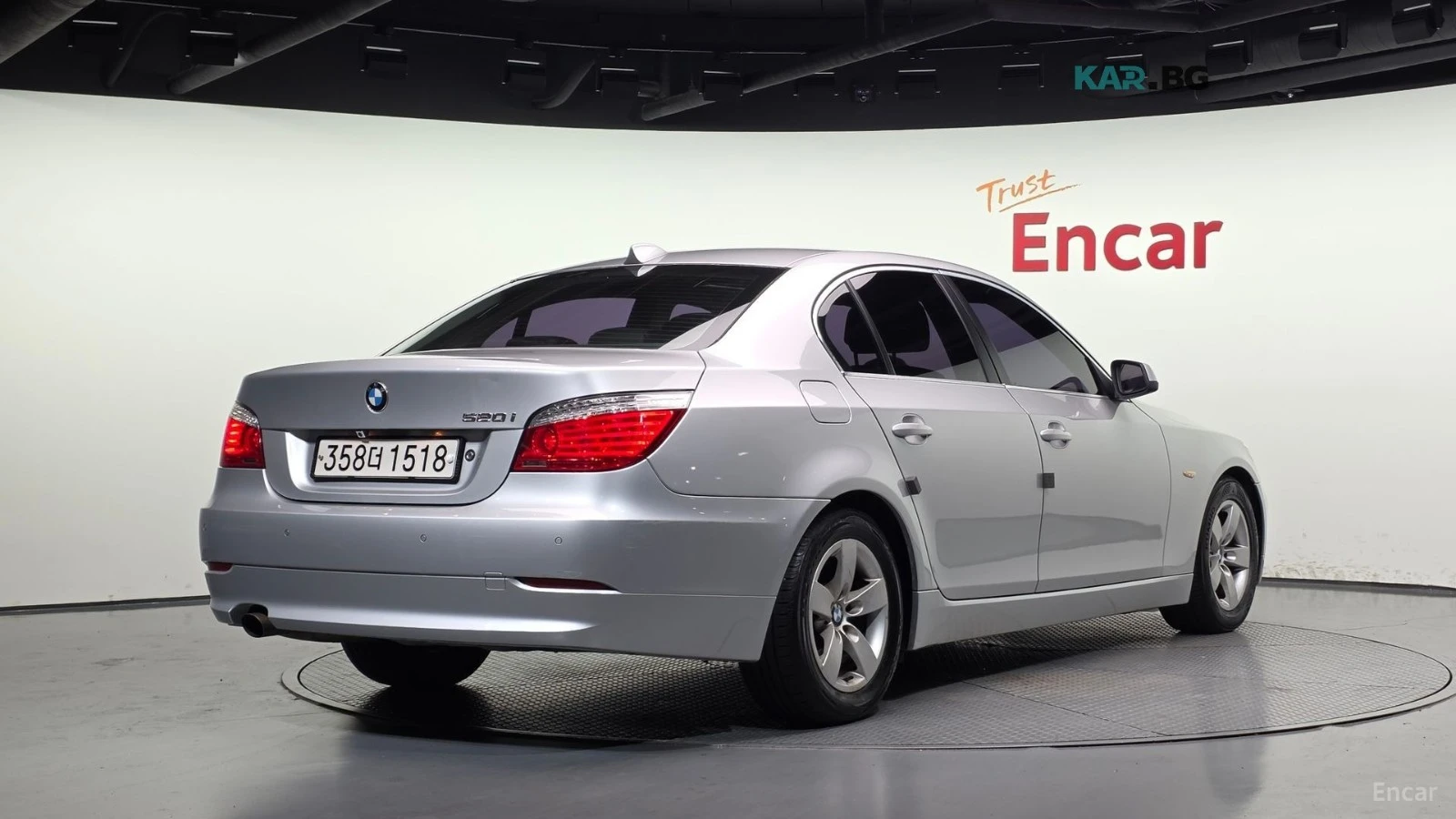 BMW 520 E60* КОЖА* ПОДГРЕВ* НАВИ* ПАНО, снимка 2 - Автомобили и джипове - 55905511