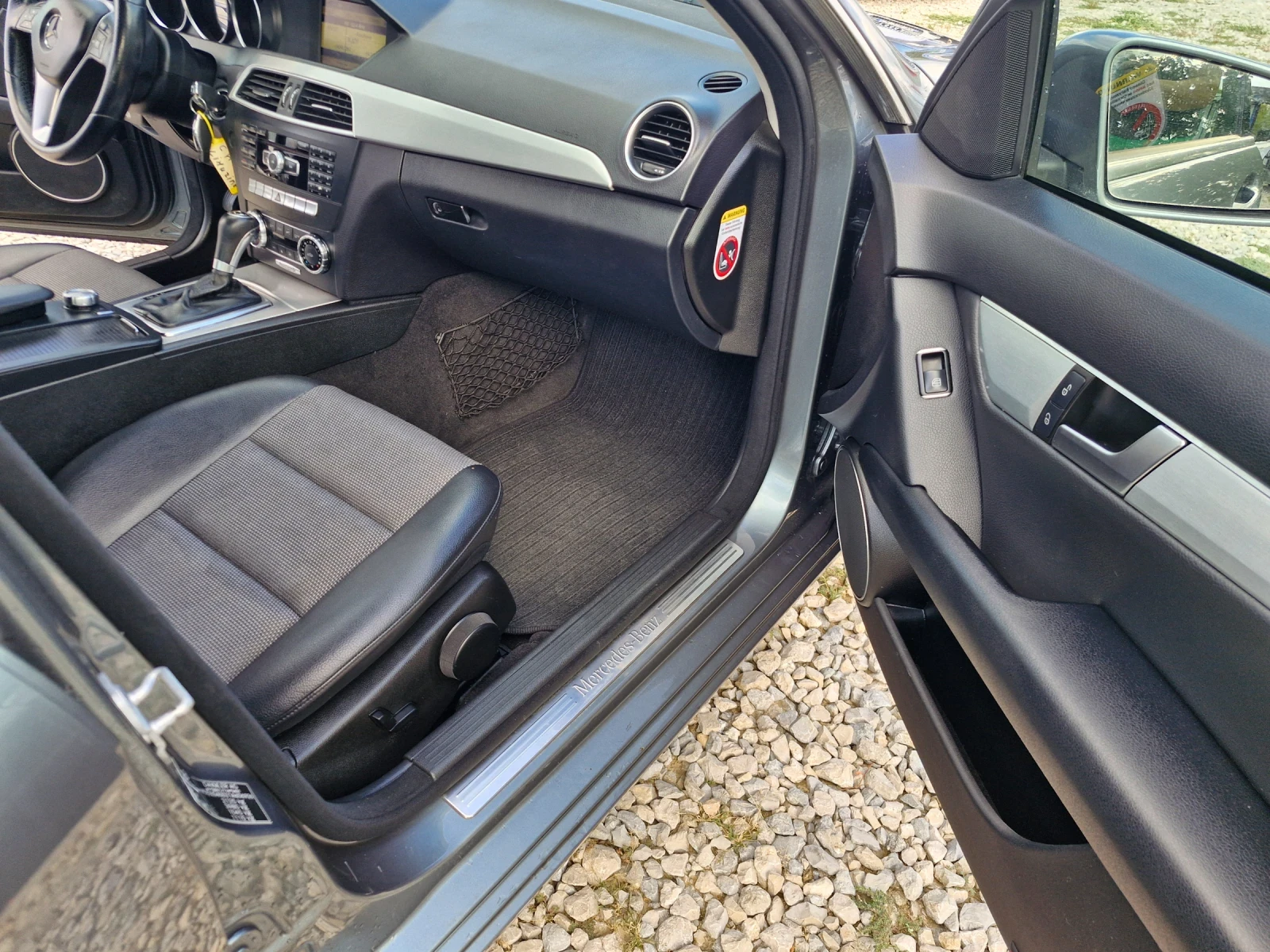 Mercedes-Benz C 220 * 170* AC* NAVI* КОЖА* XENON* TUV* AUT* FACE , снимка 12 - Автомобили и джипове - 55992308