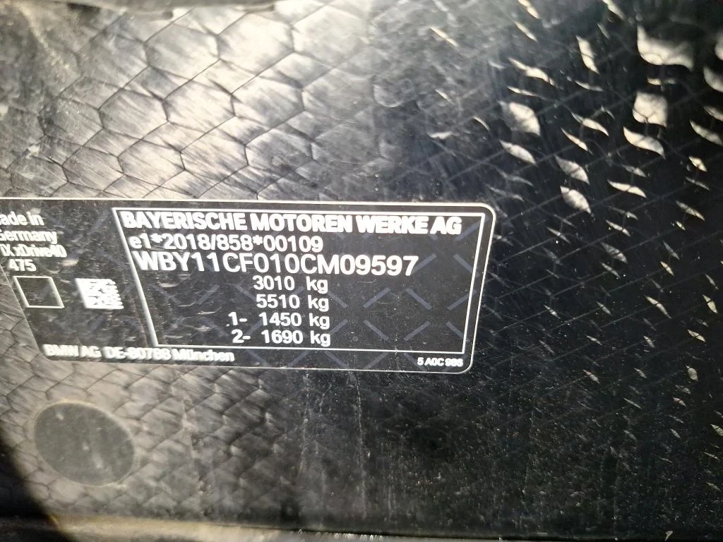 BMW iX XDRIVE40 77KW 97% SOH NAVI 360 CAM, снимка 12 - Автомобили и джипове - 56115029