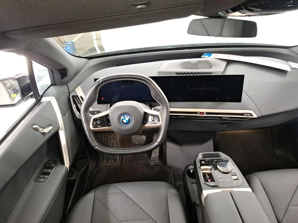 BMW iX XDRIVE40 77KW 97% SOH NAVI 360 CAM, снимка 9 - Автомобили и джипове - 56115029