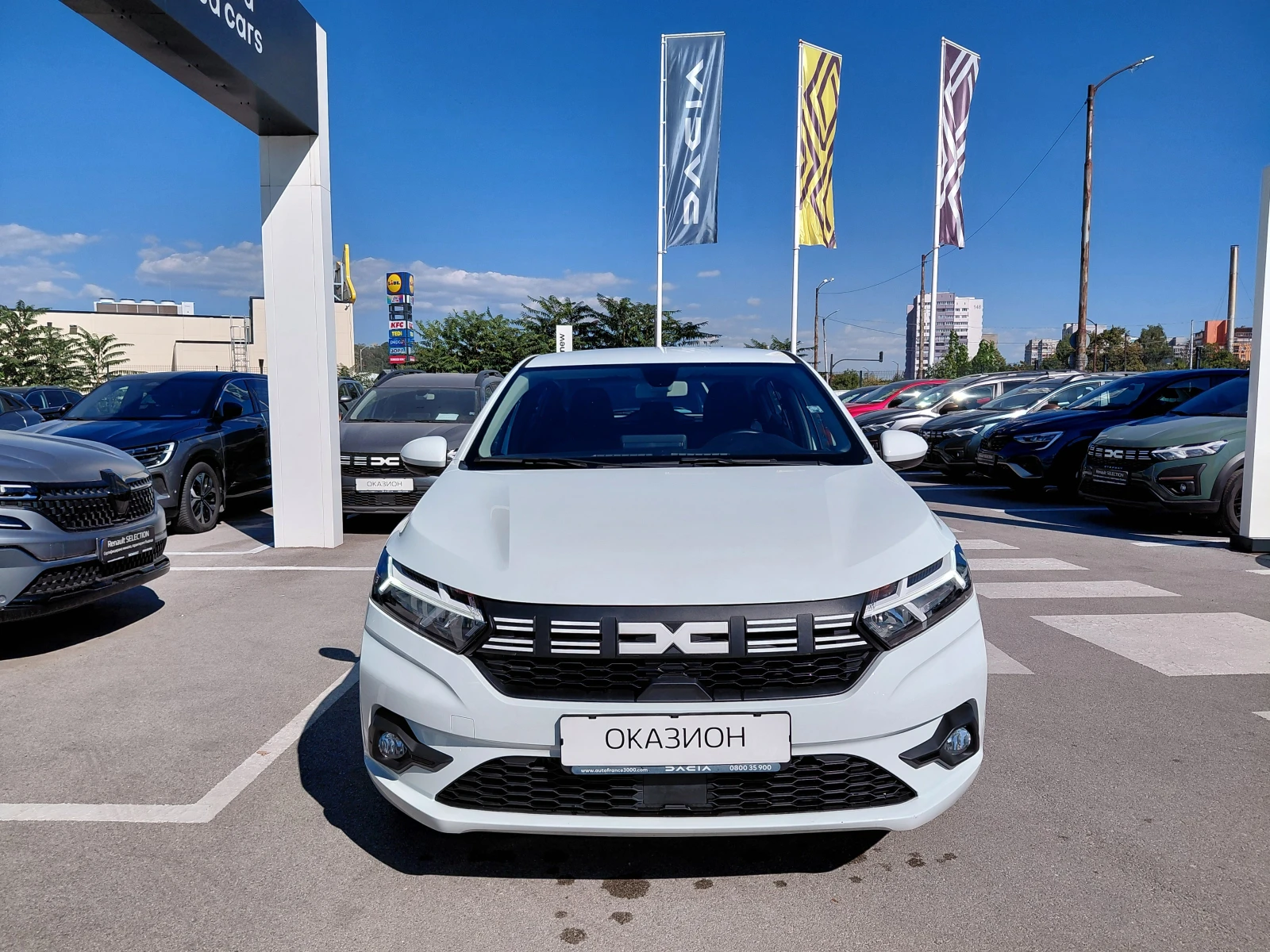 Dacia Sandero Expression / 100к.с/Газ/Бензин, снимка 2 - Автомобили и джипове - 56125553