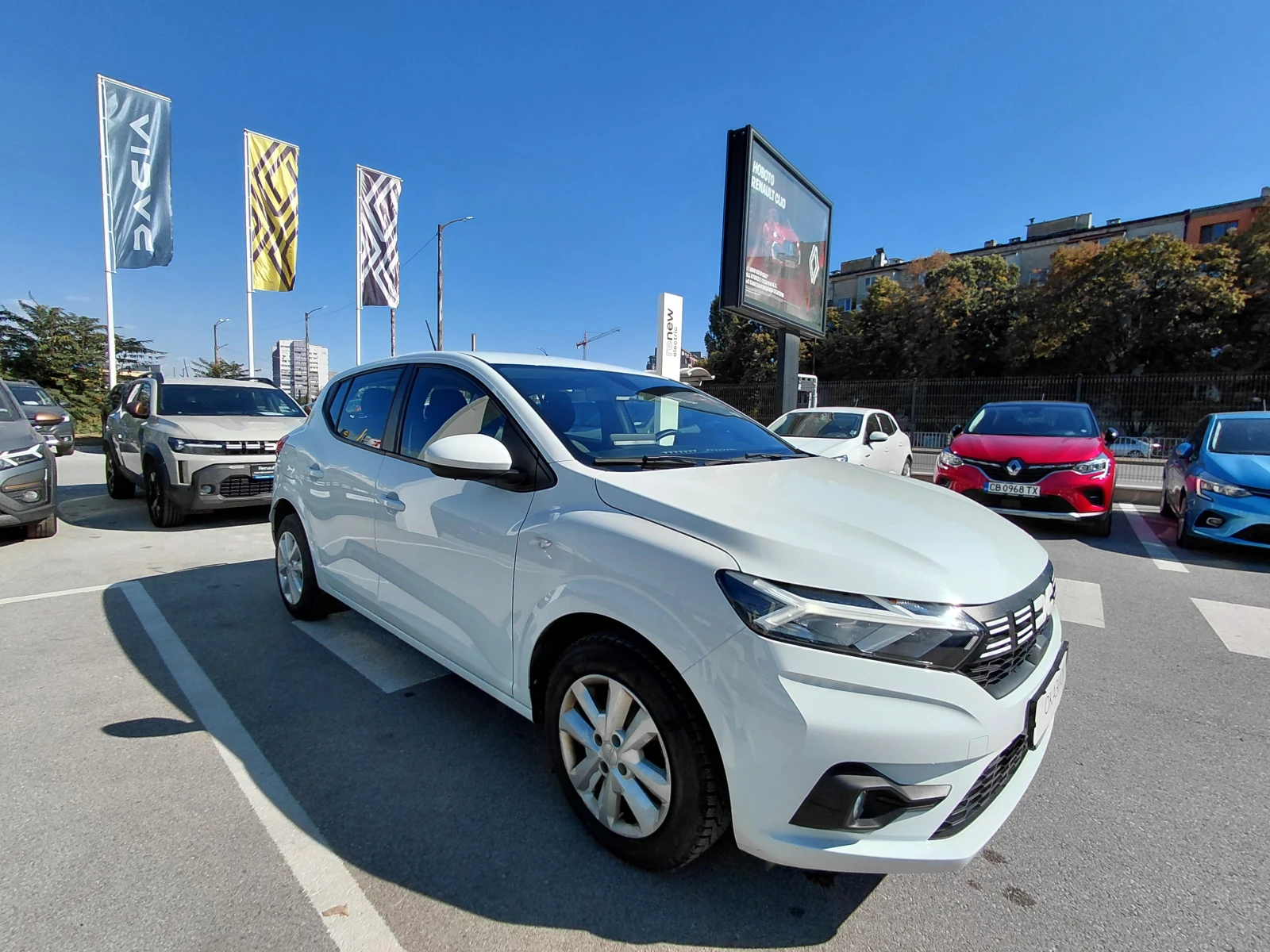 Dacia Sandero Expression / 100к.с/Газ/Бензин, снимка 3 - Автомобили и джипове - 56125553