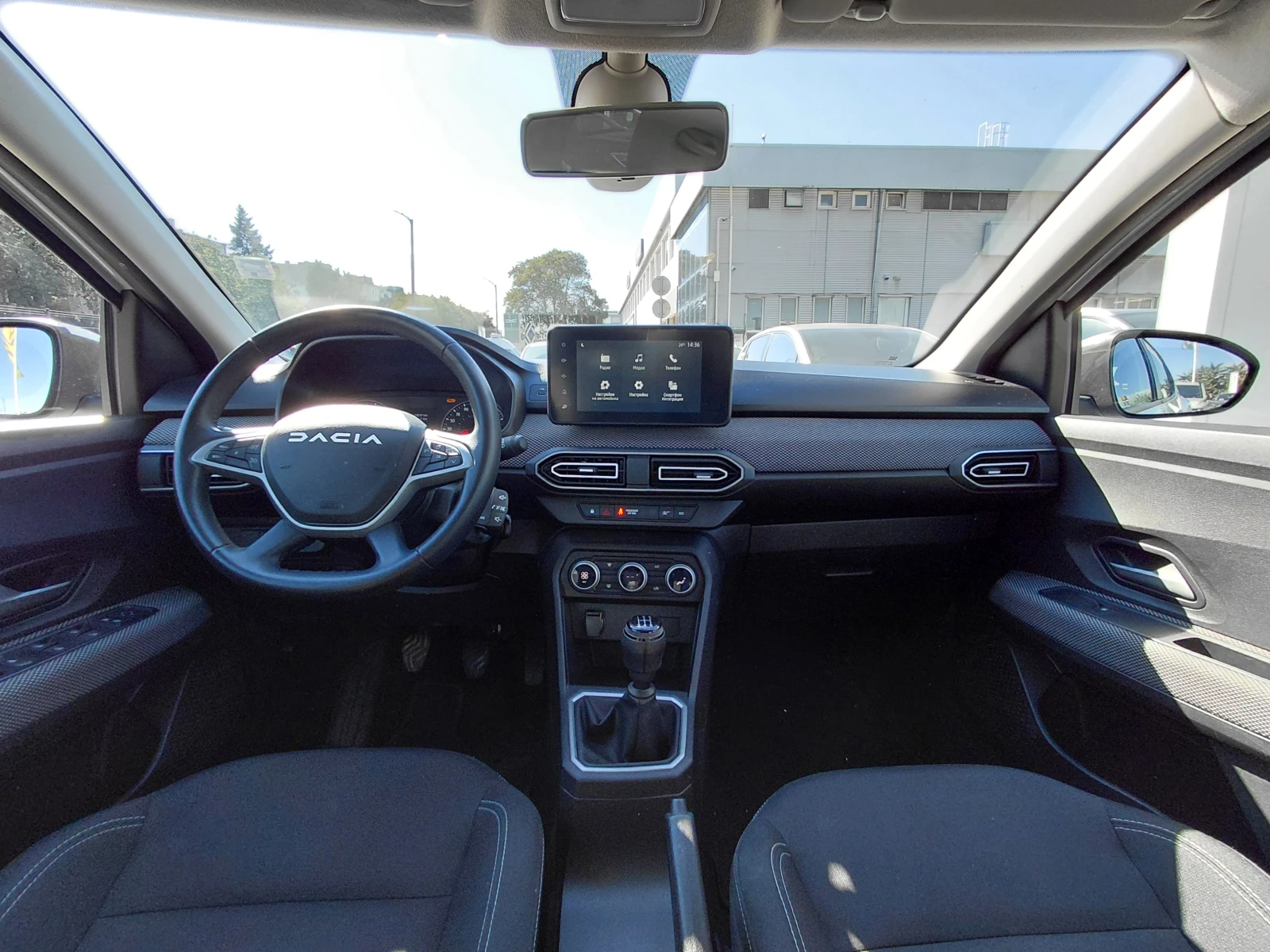 Dacia Sandero Expression / 100к.с/Газ/Бензин, снимка 8 - Автомобили и джипове - 56125553