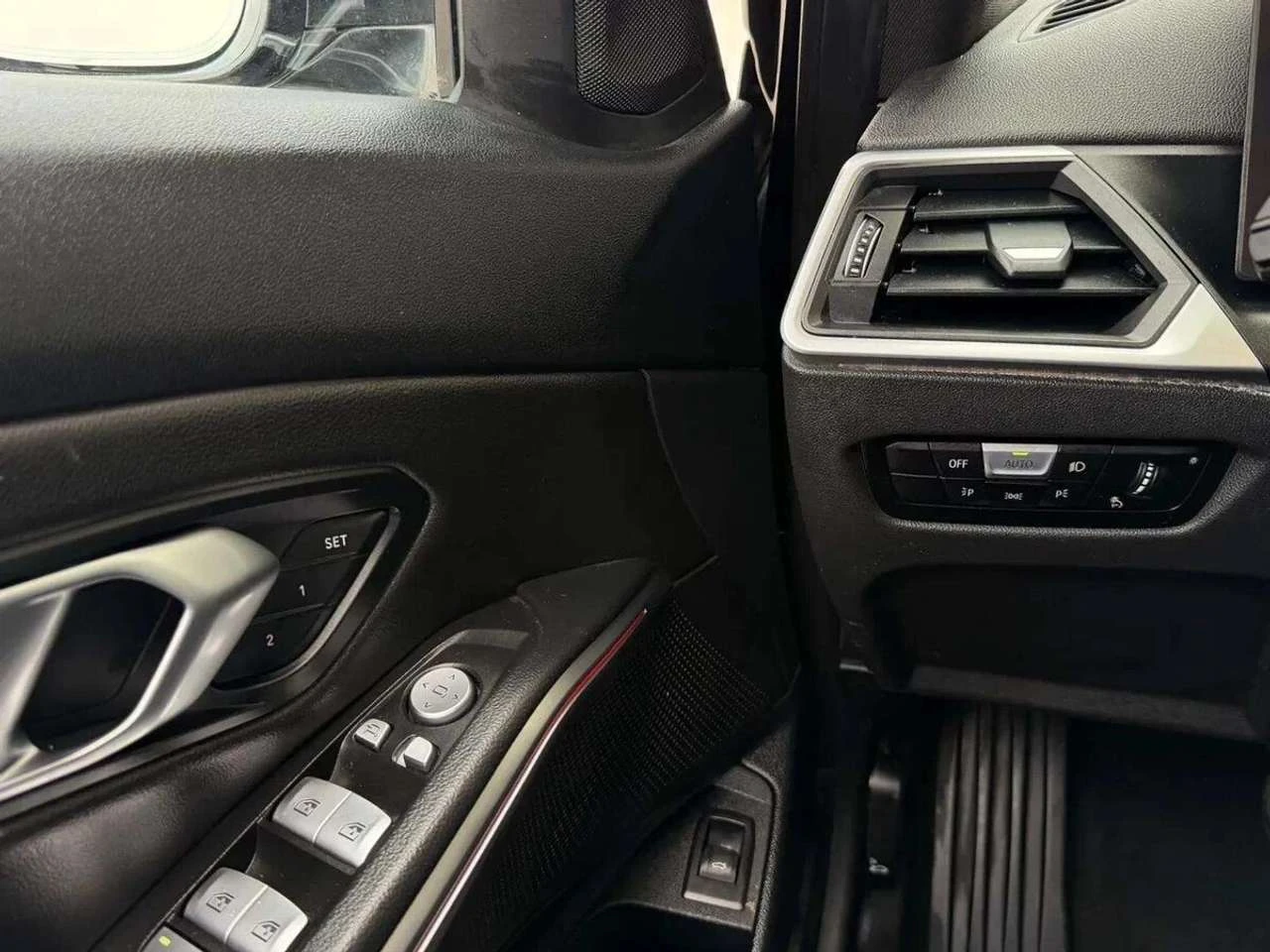 BMW 330 330i xDrive Navigation Camera Carplay Leather Roof | Mobile.bg � ����������� 16