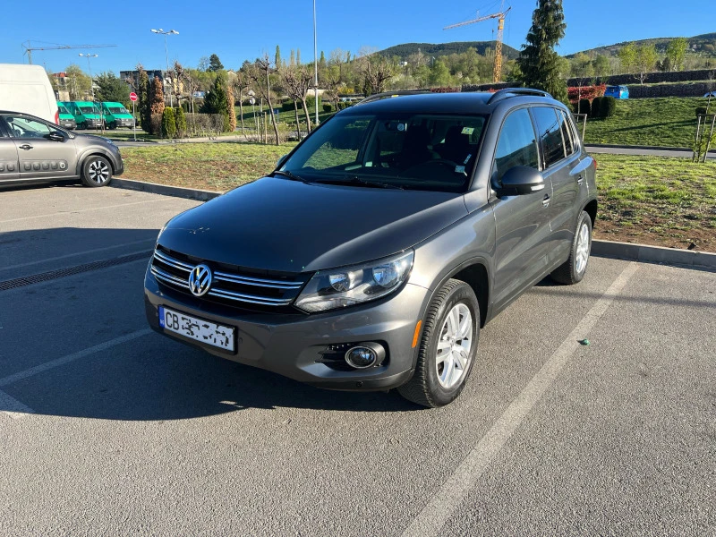 VW Tiguan 2.0 TSI 4x4 Автомат / Напълно Обслужен, снимка 2 - Автомобили и джипове - 46203253