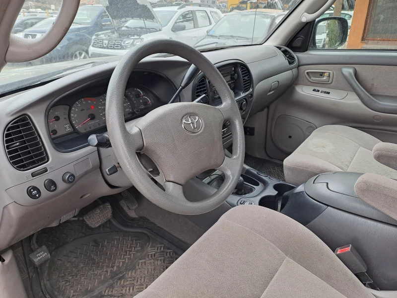 Toyota Sequoia 4.7 I V 8, снимка 8 - Автомобили и джипове - 49313280