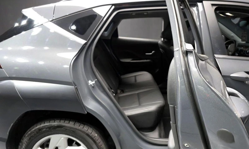 Hyundai Kona Gasoline 1.6 Turbo 2WD Premium, снимка 12 - Автомобили и джипове - 52113083