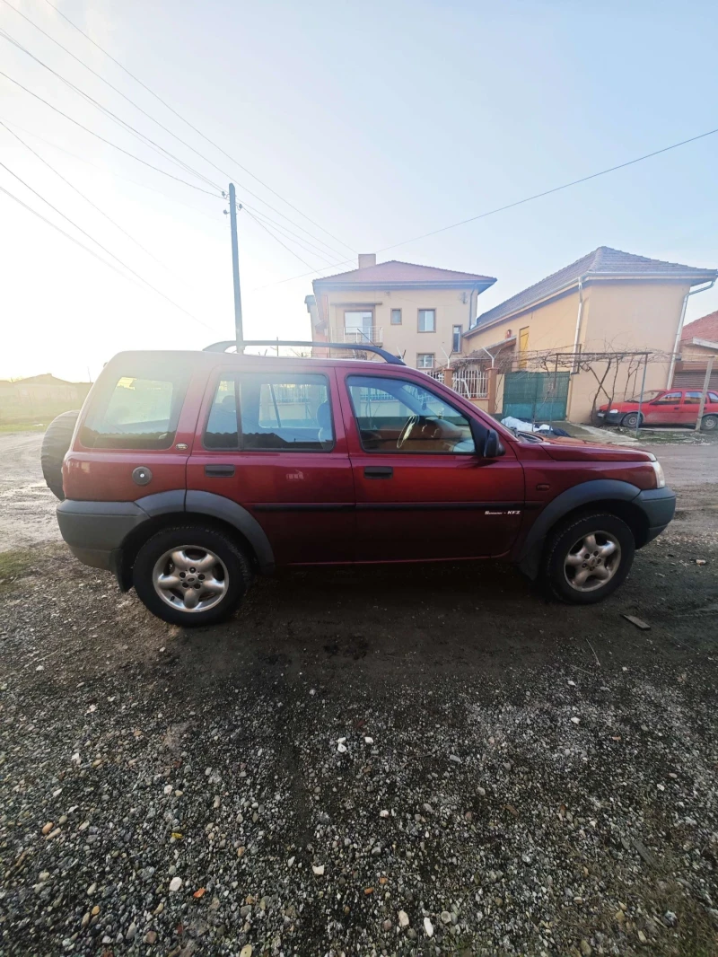 Land Rover Freelander 2.0 TD4 4x4 112 к.с. + НОВИ ЗИМНИ ГУМИ, снимка 5 - Автомобили и джипове - 52900644