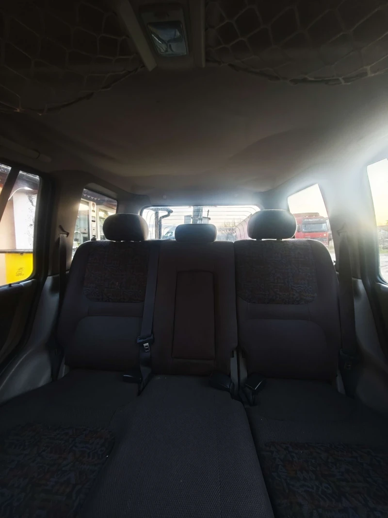 Land Rover Freelander 2.0 TD4 4x4 112 к.с. + НОВИ ЗИМНИ ГУМИ, снимка 13 - Автомобили и джипове - 52900644