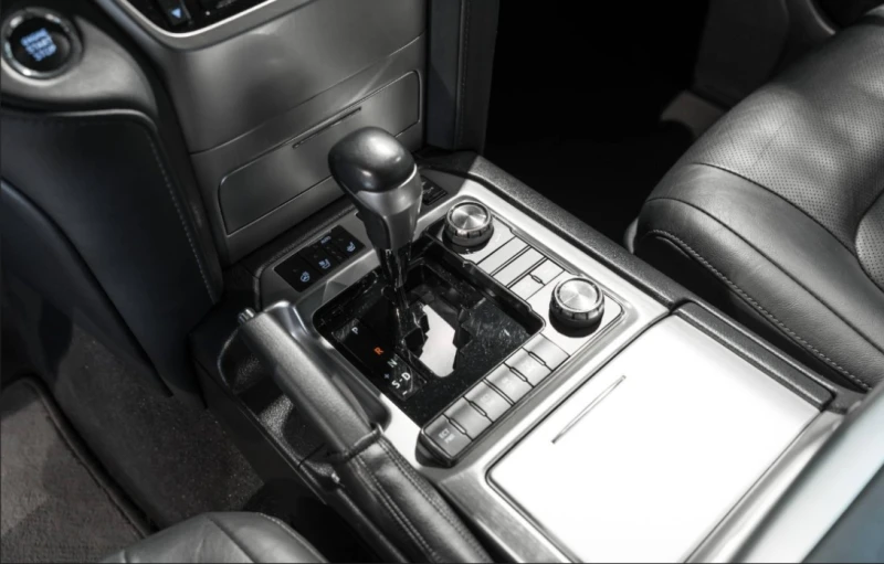 Toyota Land cruiser VX 4.5d V8, снимка 9 - Автомобили и джипове - 53006079