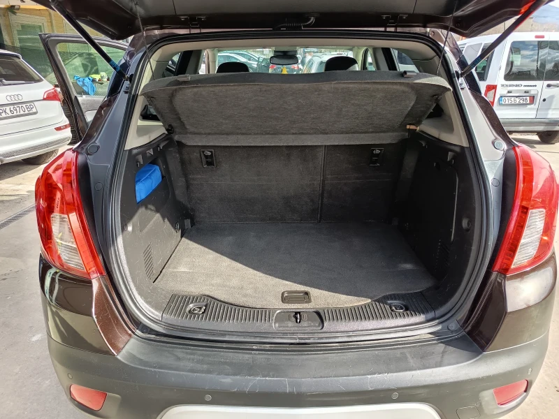 Opel Mokka 1.4T, снимка 12 - Автомобили и джипове - 53469769