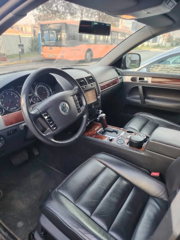 VW Touareg 3.2 V6 / ГАЗ, снимка 6 - Автомобили и джипове - 49534035