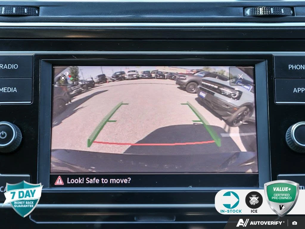 VW Tiguan * АВТО КРЕДИТ* ЦЕНА ДО БГ * СЕРВИЗНА ИСТОРИЯ *  - изображение 10