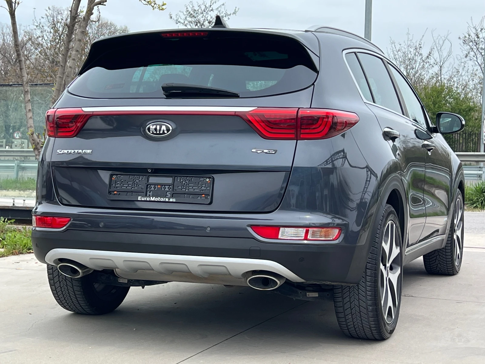 Kia Sportage 2.0CRDI, 4X4, GT LINE-ПЪЛНА СЕРВ. ИСТОРИЯ-КАТО НОВ, снимка 5 - Автомобили и джипове - 54229384