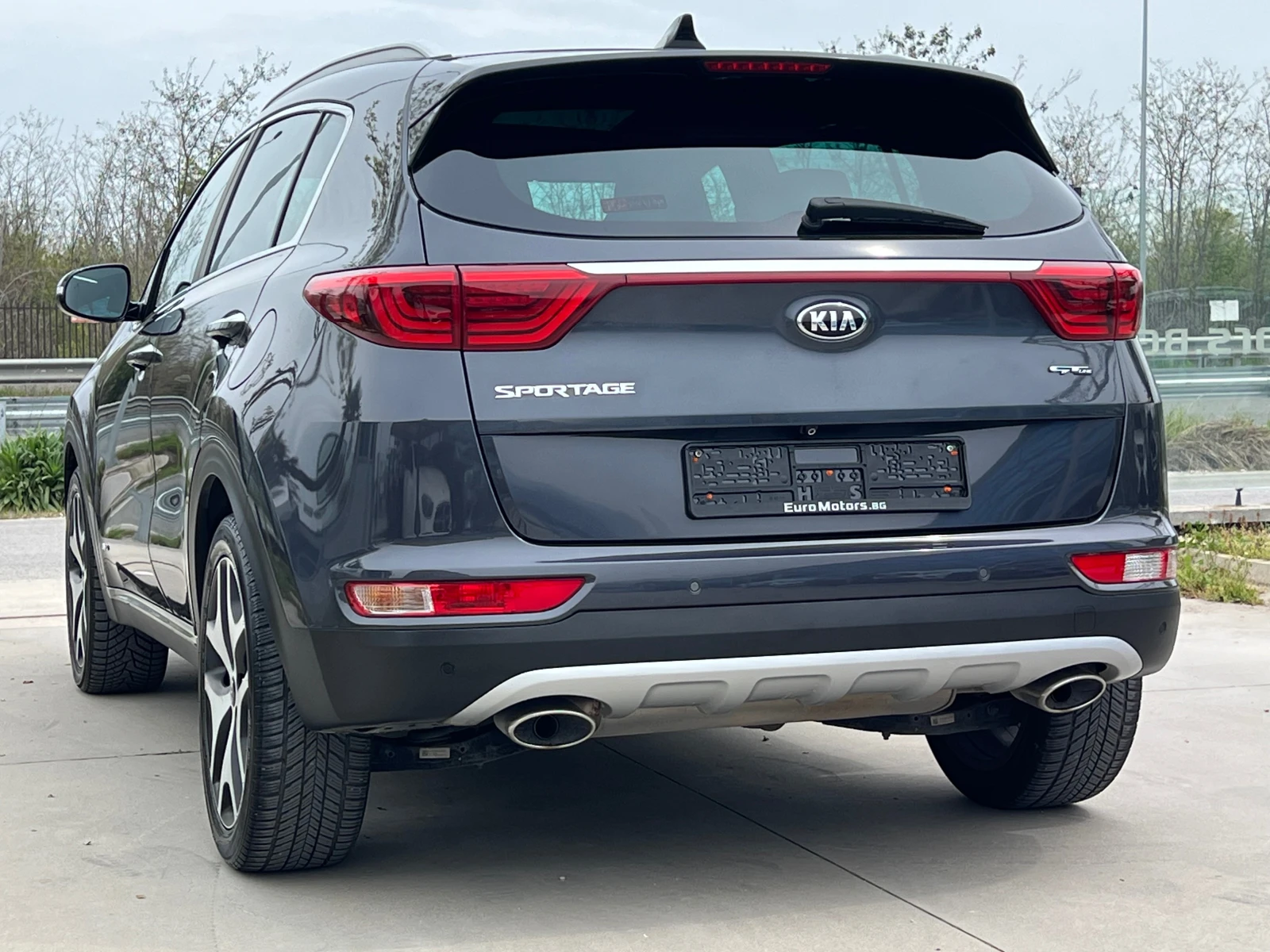 Kia Sportage 2.0CRDI, 4X4, GT LINE-ПЪЛНА СЕРВ. ИСТОРИЯ-КАТО НОВ, снимка 6 - Автомобили и джипове - 54229384