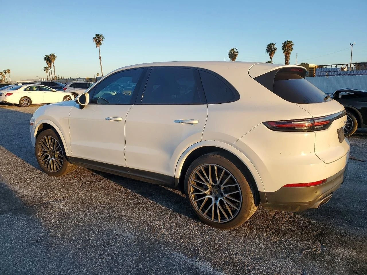 Porsche Cayenne, снимка 2 - Автомобили и джипове - 54409457