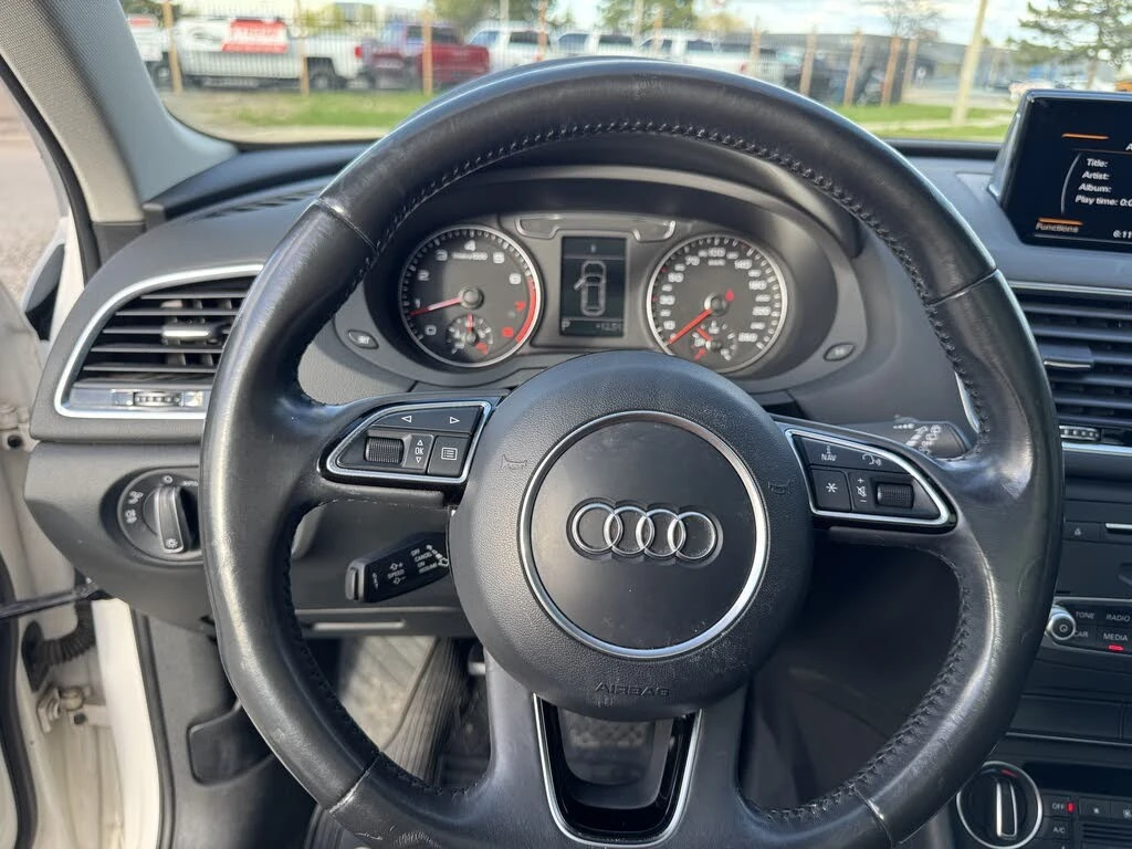Audi Q3 * PROGRESSIV* * HeadUp* AвтоКредит* (ЦЕНА ДО БГ), снимка 10 - Автомобили и джипове - 54517830