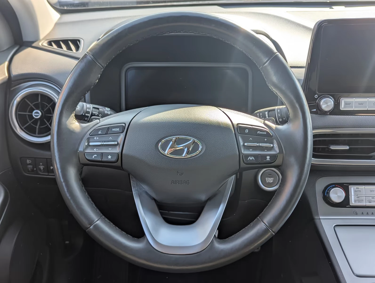 Hyundai Kona TREND/136HP/ACC/KRELL/СЕРТИФ./ТЕРМО П./CAM/225h, снимка 7 - Автомобили и джипове - 54555734