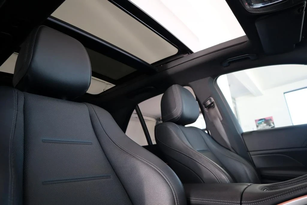 Mercedes-Benz GLE 400, снимка 9 - Автомобили и джипове - 54704679
