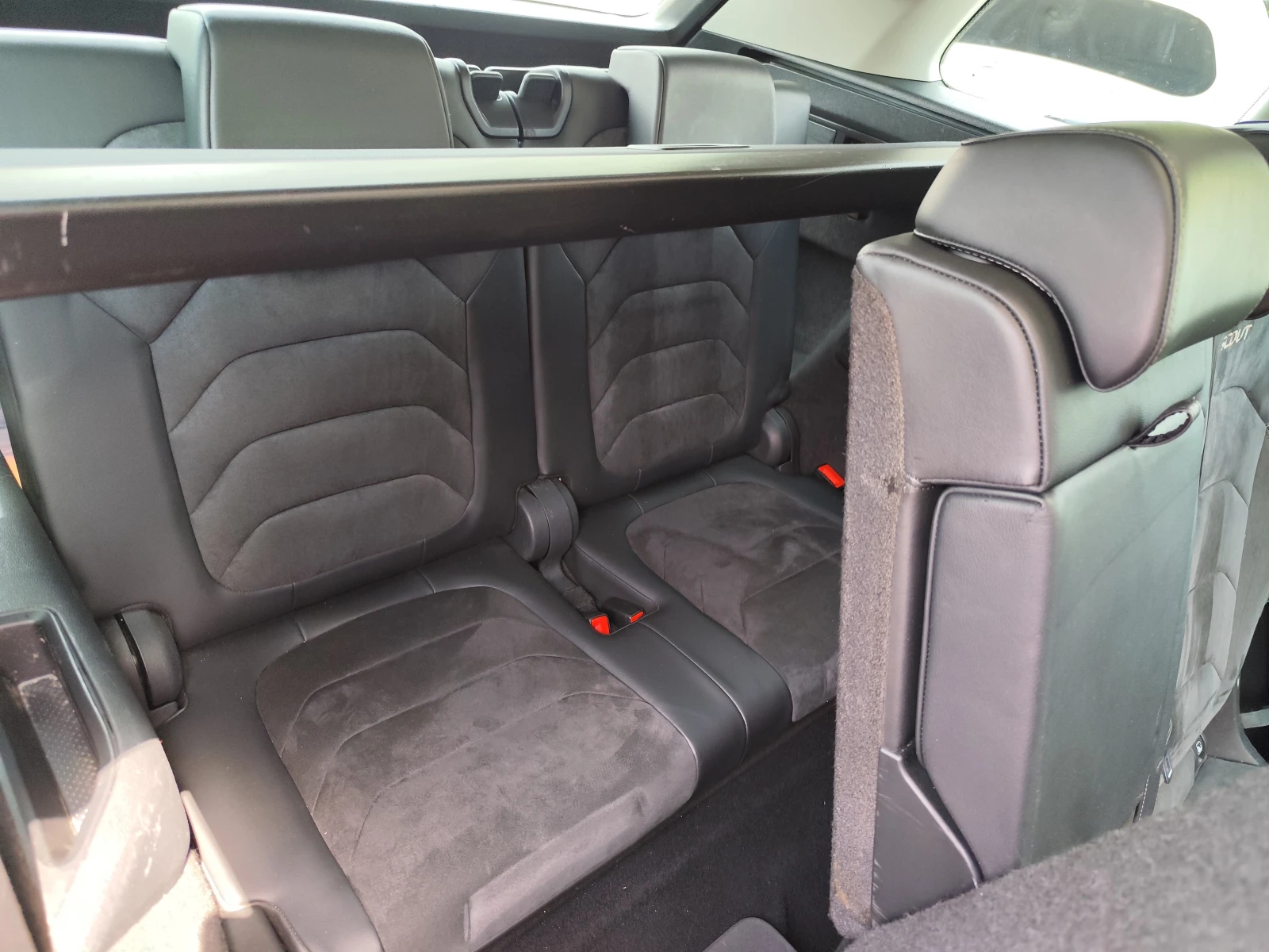 Skoda Kodiaq SCOUT* 2.0TDi* 4X4* 7 MECTA* AВТОМАТИК* LED* NAVI*, снимка 12 - Автомобили и джипове - 55324965