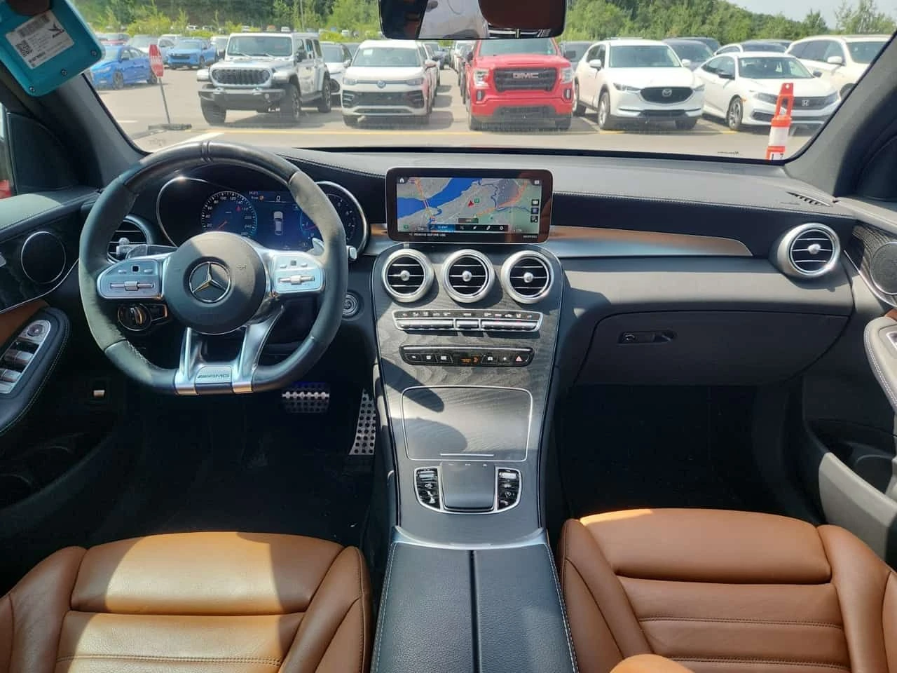 Mercedes-Benz GLC 43 AMG  * CARFAX * БЕЗ ПЪРВОНАЧАЛНА ВНОСКА, снимка 10 - Автомобили и джипове - 55423540